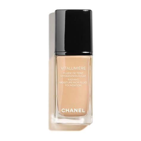 chanel foundation aqua lumiere|chanel vitalumiere foundation 40 beige.